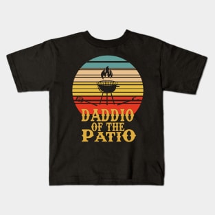 Funny Grill Daddio Of The Patio Vintage Kids T-Shirt